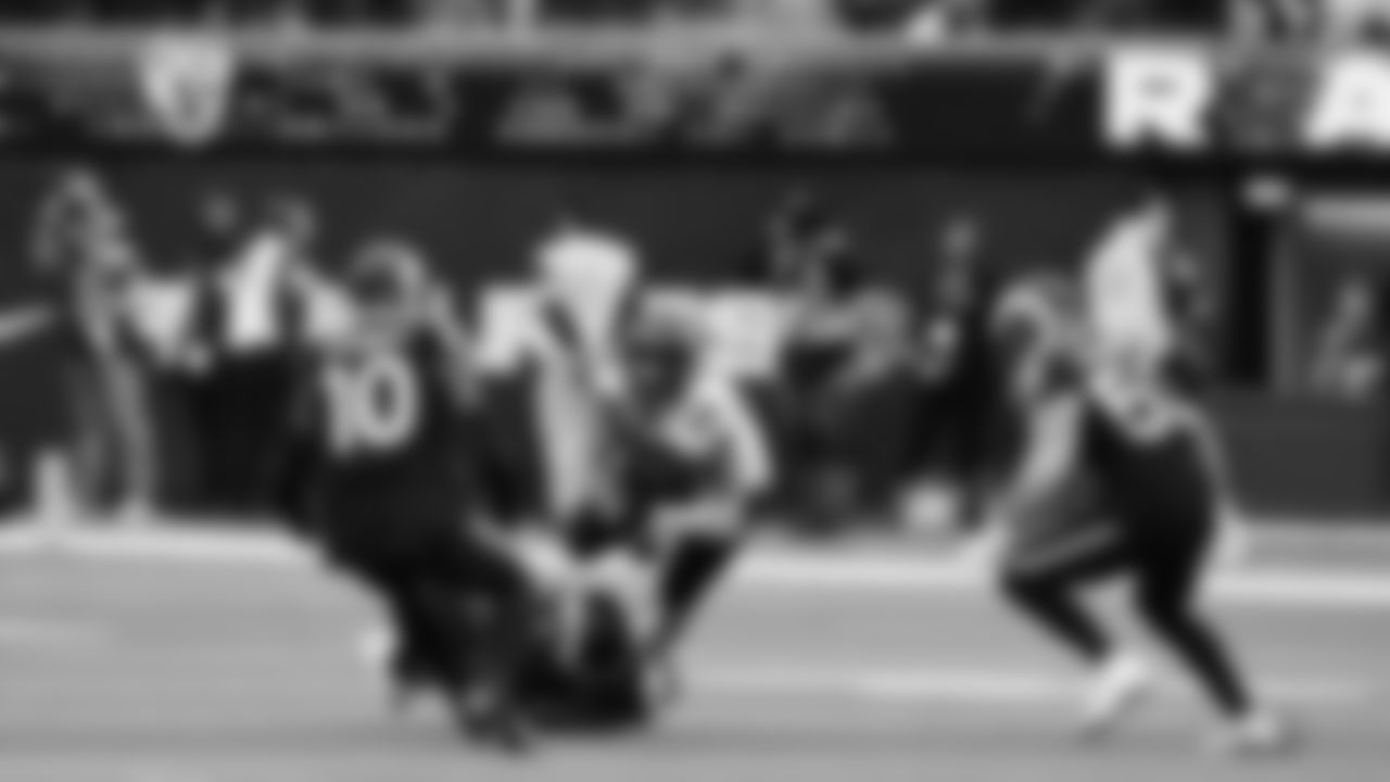 Seahawks at Rams on November 16, 2025