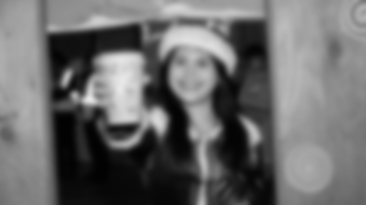 The Seahawks and Delta Air Lines hosted the annual Holiday in the Hangar event on December 2, 2025 to spread holiday cheer.