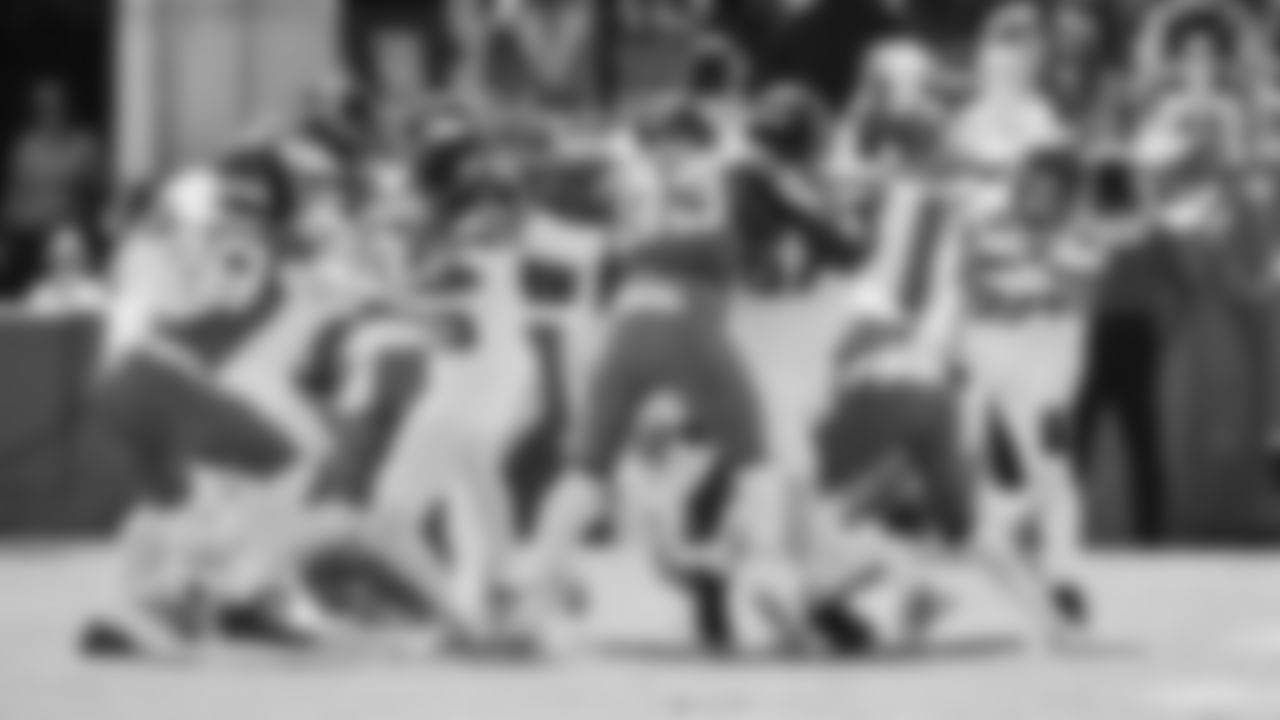 Seahawks tackle Charles Cross (67) at the Jacksonville Jaguars in Week 6.