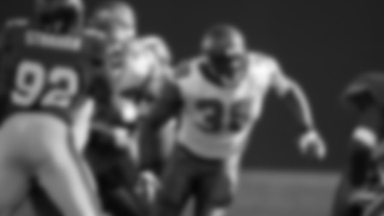 Strong_Mack-20020916_21-59-08_