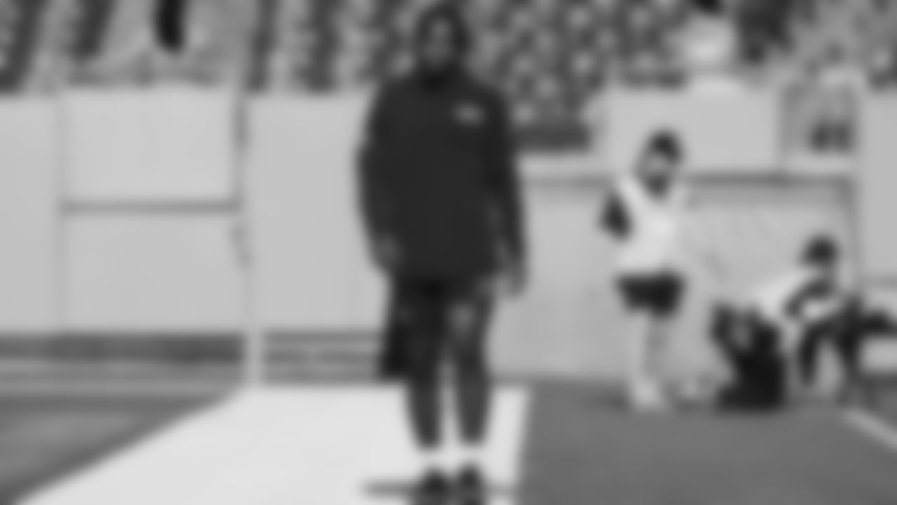 Seahawks linebacker Jamie Sheriff (50) hit the field at Nissan Stadium for the Week 12 matchup vs. the Titans in Nashville, Tennessee.