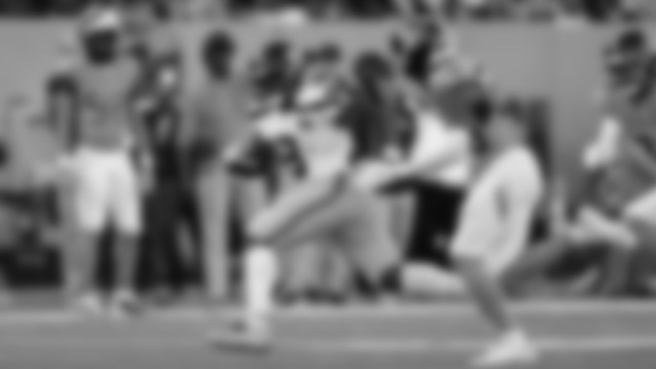 Seahawks running back Kenneth Walker III finds running room.