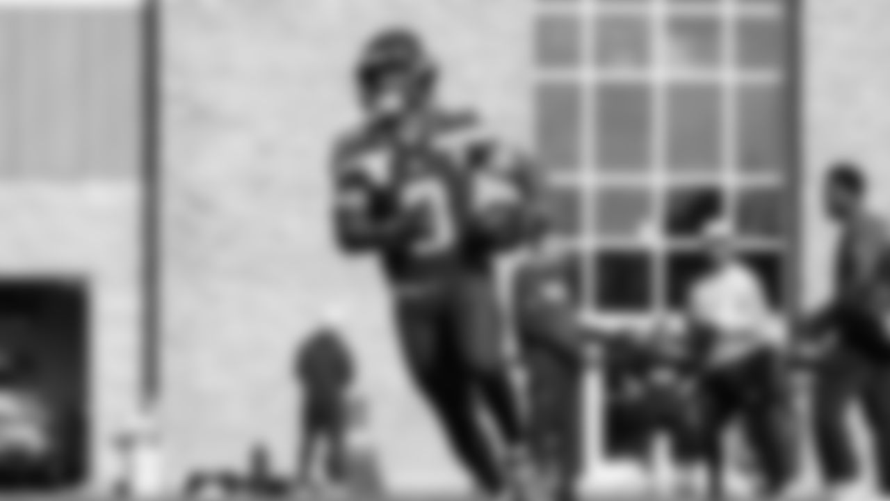 Seahawks running back Kenneth Walker III (9) practiced on Friday, October 17, 2025 at the Virginia Mason Athletic Center.