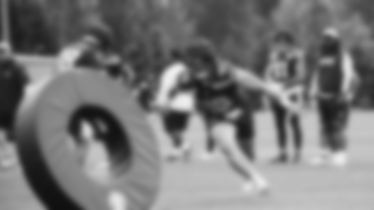 Seahawks fullback Robbie Ouzts (40) practiced on day three of training camp on July 25, 2025 at the Virginia Mason Athletic Center.