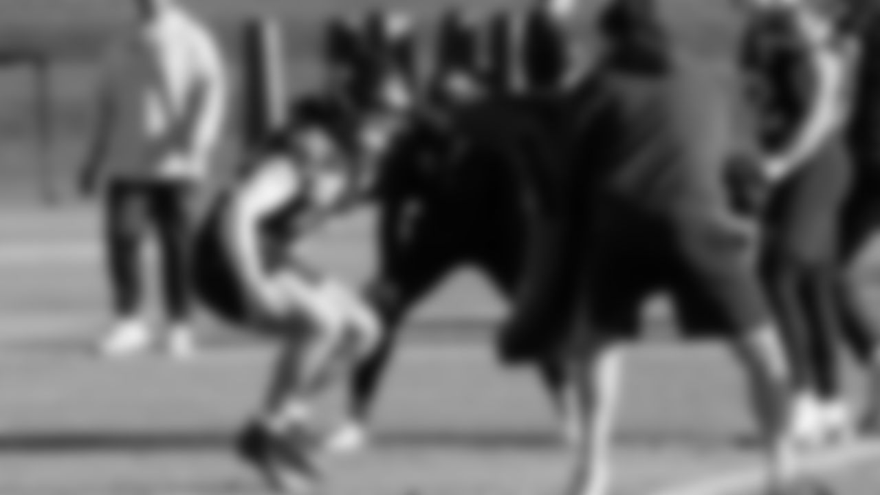 Seahawks linebacker Drake Thomas (42) practiced on Wednesday, November 19 at the Virginia Mason Athletic Center.