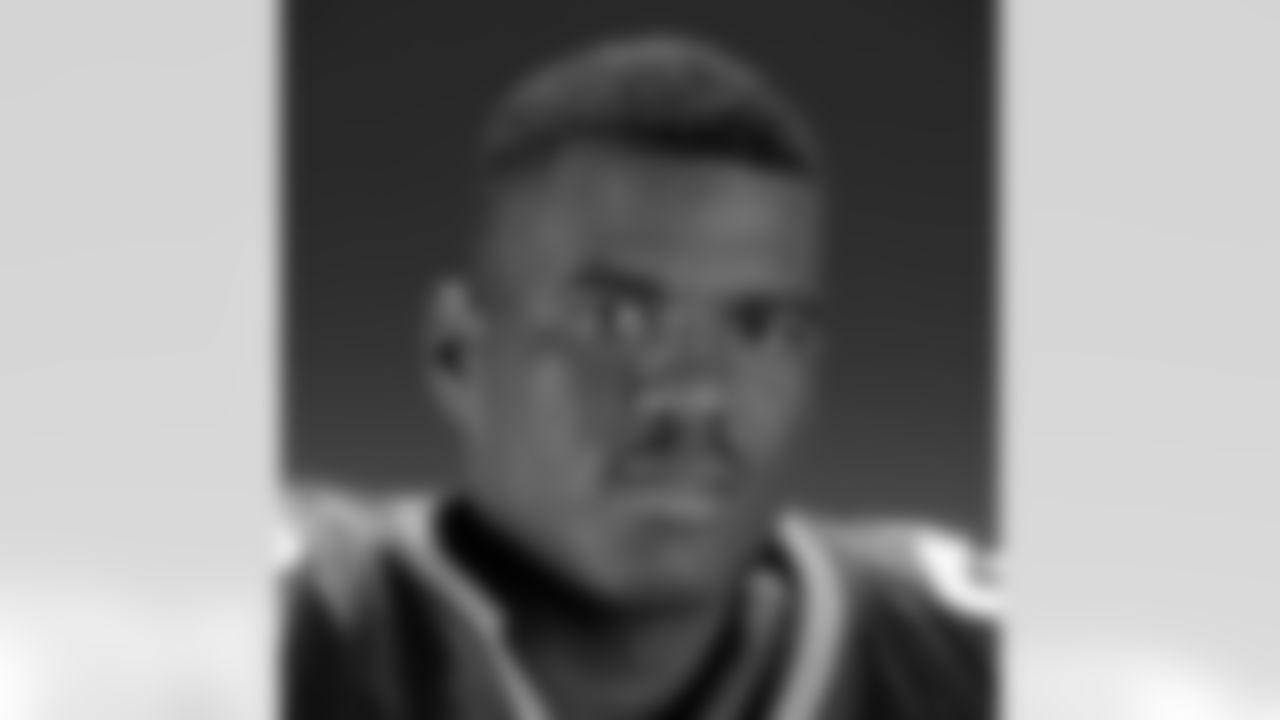 The Seahawks drafted Florida guard Reggie Green with the 184th overall pick in the 6th round of the 1996 NFL Draft.