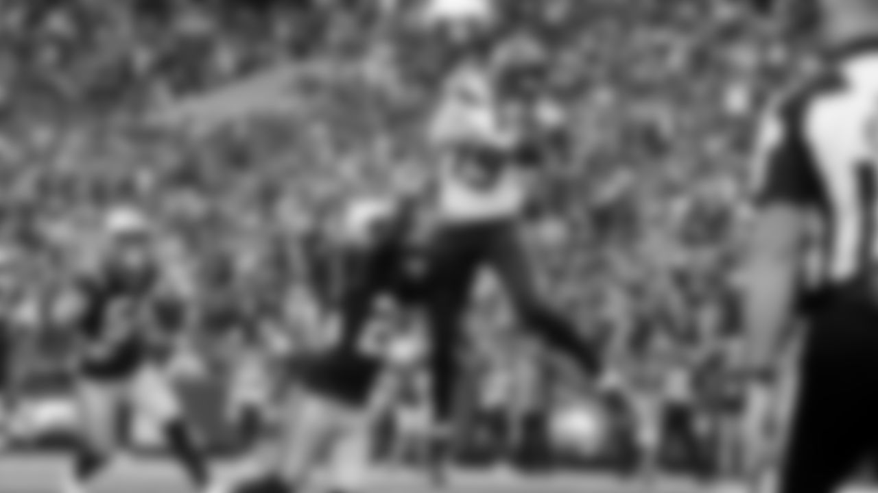 Seahawks rookie receiver Jake Bobo makes his first touchdown catch on a pass from Geno Smith in the fourth quarter.