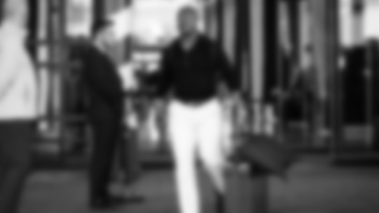 Seahawks running back Kenneth Walker III (9) departed the team hotel for the Week 12 matchup vs. the Titans at Nissan Stadium in Nashville, Tennessee.