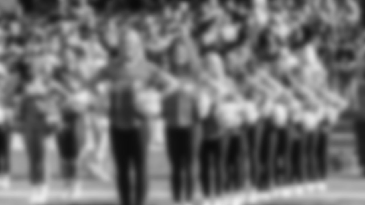 On Saturday, October 5th, Sea Gals/Seahawks Dancers alumni performed at Lumen Field.