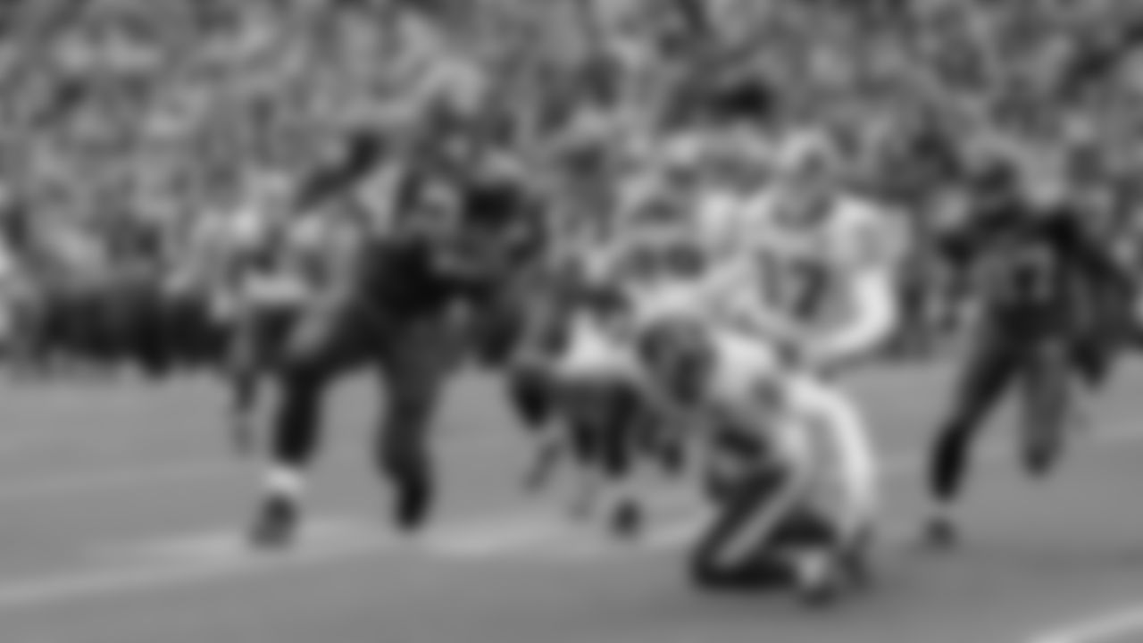 The Seahawks defeated the Washington Commanders 35-14 in the wild card round on January 5, 2008.