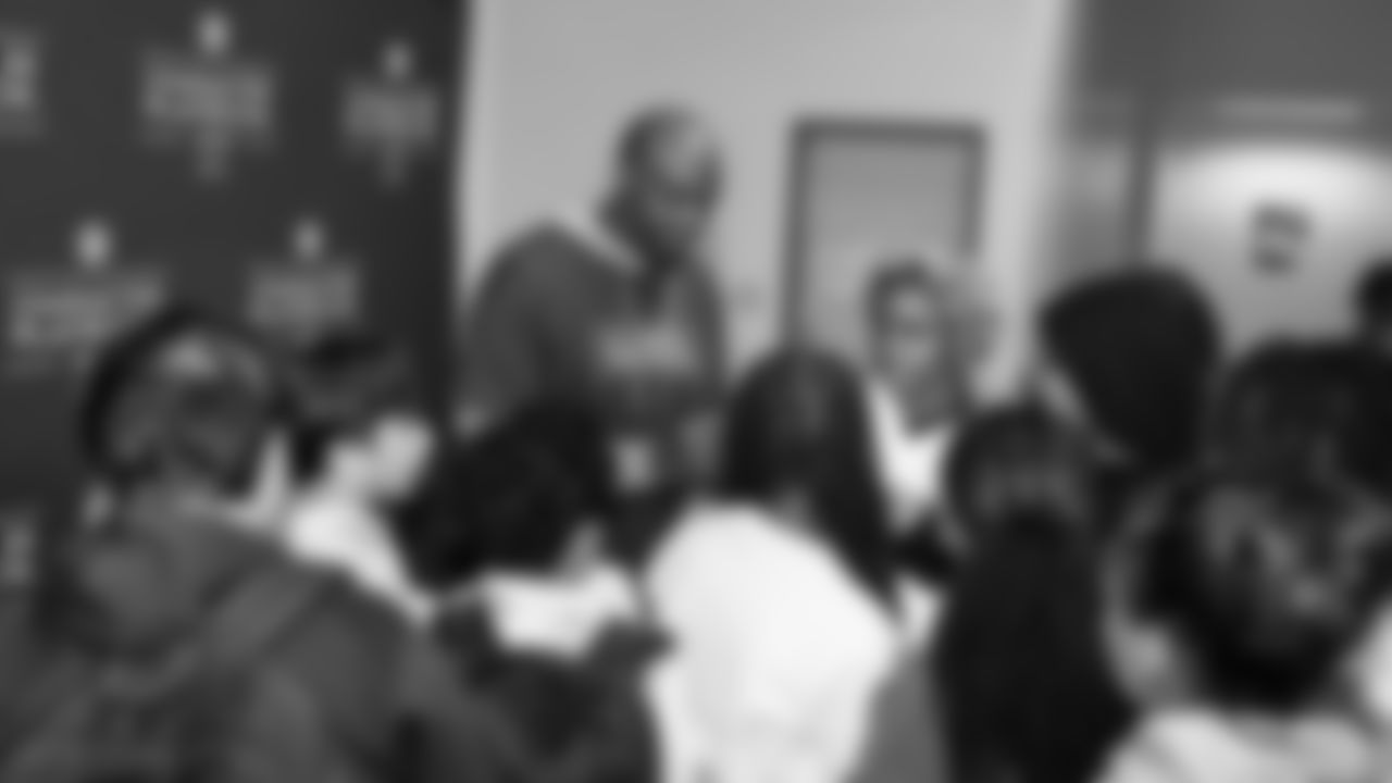 The Seahawks teamed up with EVERFI for a morning learning about mental health with students at Showalter Middle School on October 30, 2025.