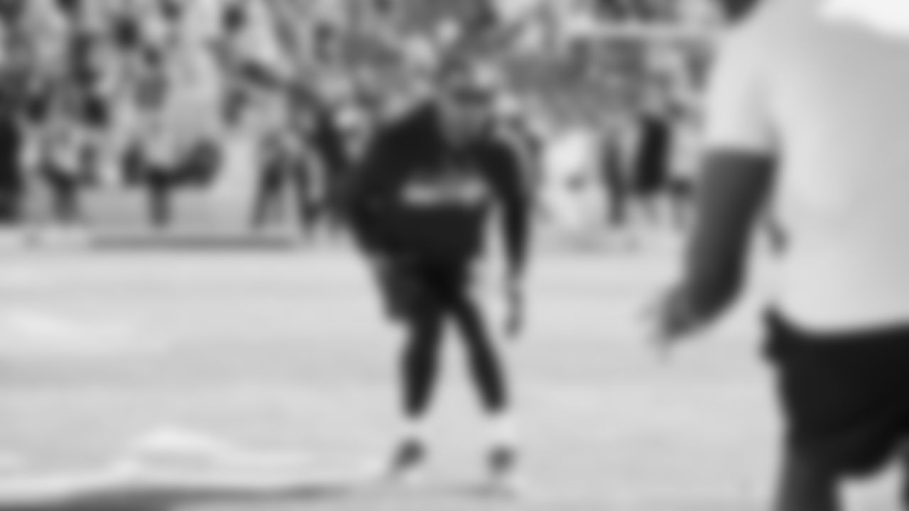 Super Bowl LX Warmups-20260208_22-08-30_1557