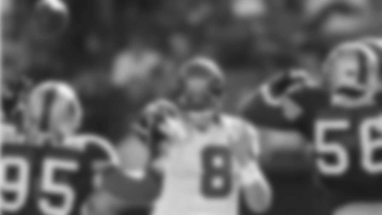 QB Matt Hasselbeck 2001-2010