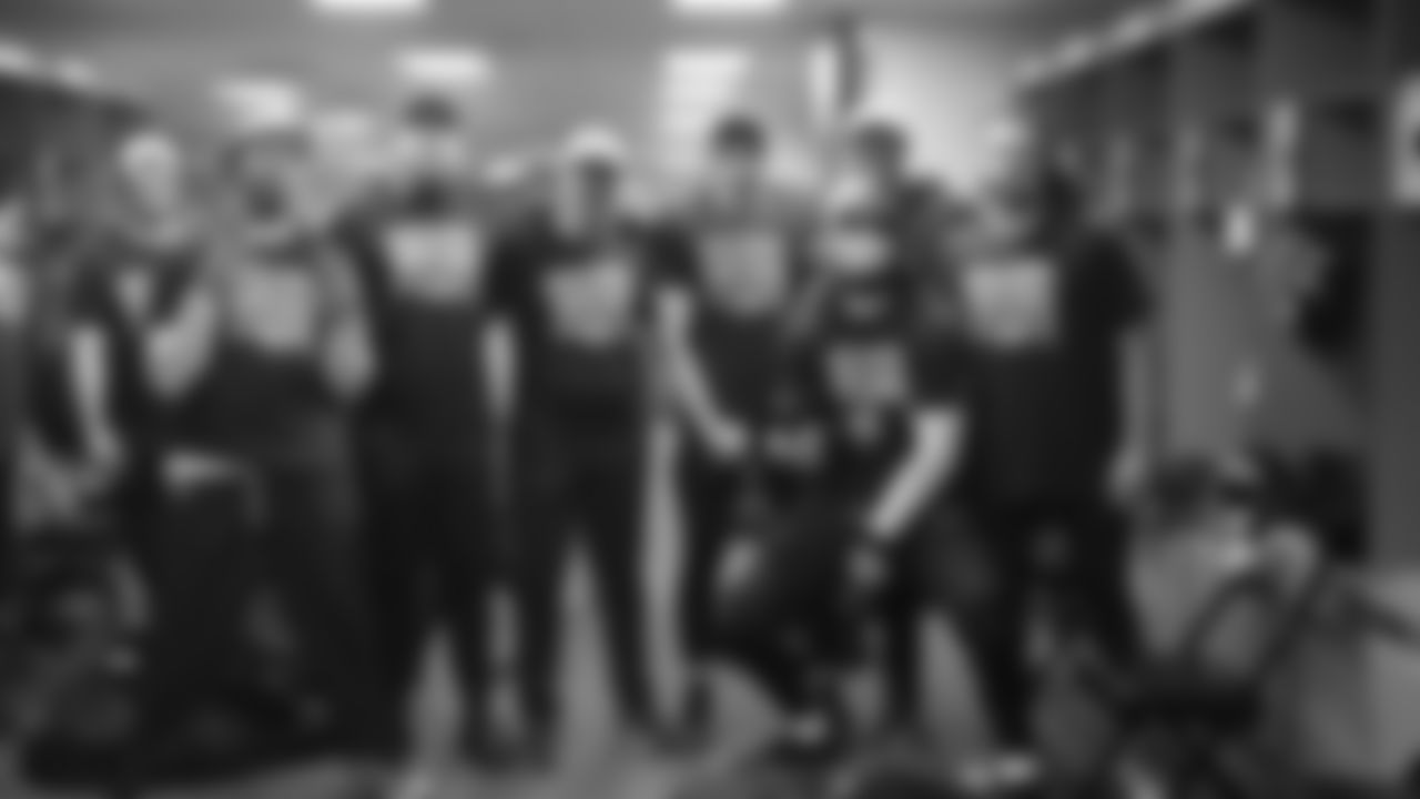 The Seahawks celebrated the win vs. the 49ers at Levi's Stadium in Week 18.