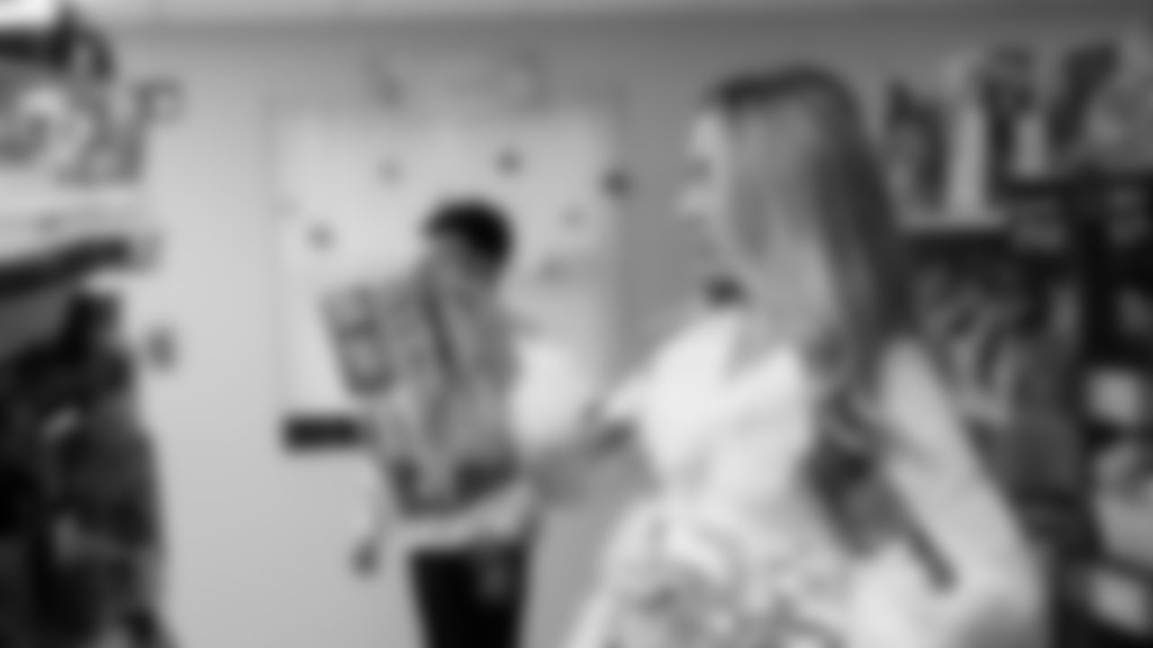 Seahawks Fullback Brady Russell, the Seahawks Dancers, and Blitz spent the day volunteering at Santa's Castle on Joint Base Lewis-McChord to celebrate the holidays and support service members and their families.