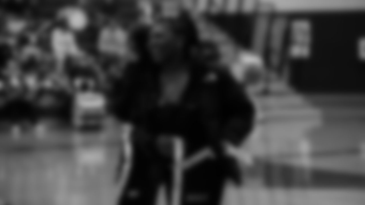 The Seahawks, Safeway, Delta Air Lines, Coca-Cola, and Head & Shoulders surprised Washington High School with a grant to support their girls flag football program on Tuesday, November 25, 2025.