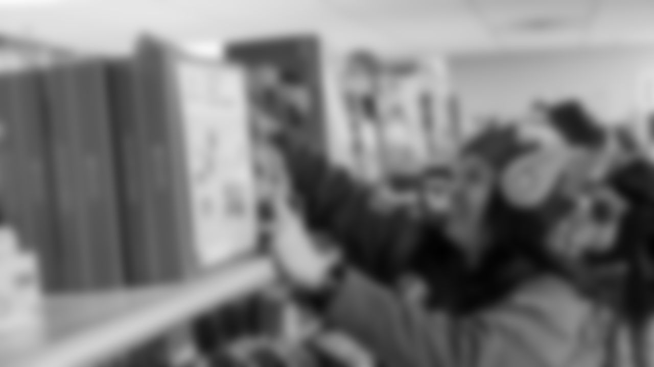 Seahawks Fullback Brady Russell, the Seahawks Dancers, and Blitz spent the day volunteering at Santa's Castle on Joint Base Lewis-McChord to celebrate the holidays and support service members and their families.