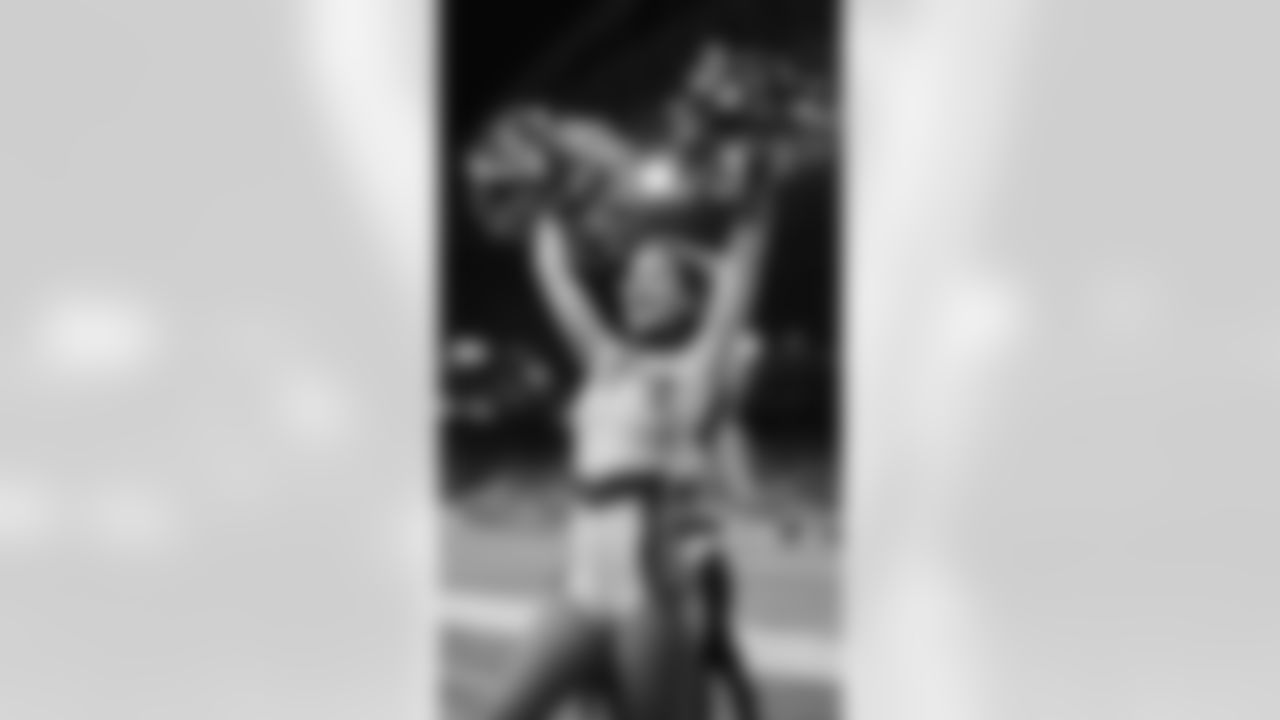 Seahawks Dancers During Week 16 Against the Rams on December 18th, 2025.