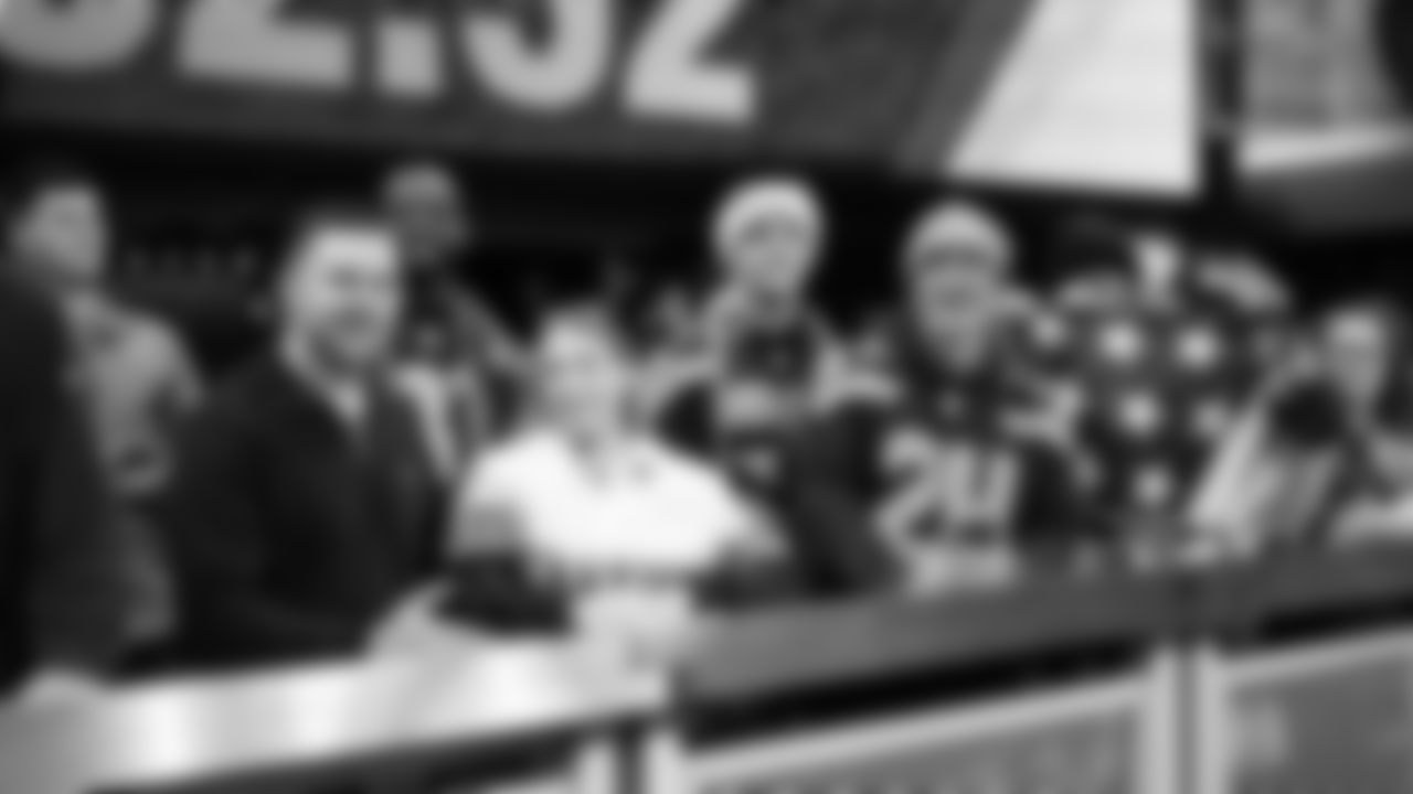 12s Show Out Strong For Week 14 In Atlanta On December 7, 2025