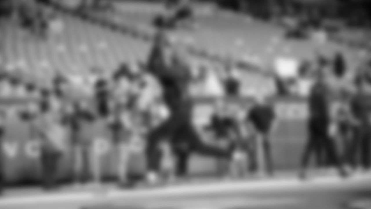 Seahawks wide receiver Tory Horton (15) warms up at Northwest Stadium for the Sunday Night Football matchup at the Washington Commanders in Week 9.
