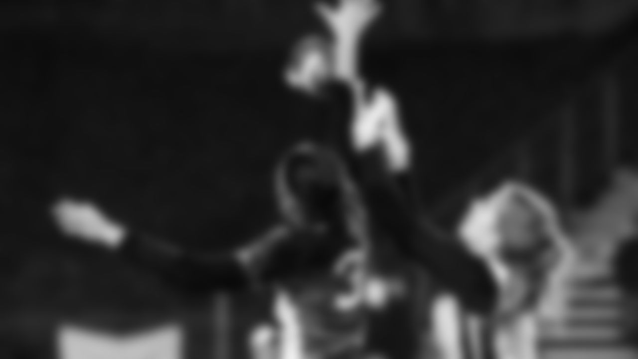 The Seahawks visited Everett Memorial Stadium on Wednesday, January 7, 2026 with Seahawks Legend Garry Gilliam for the third Girls Flag Takeover of the season featuring varsity games between Ferndale High School vs. Monroe High School and Squalicum High School vs. Jackson High School.