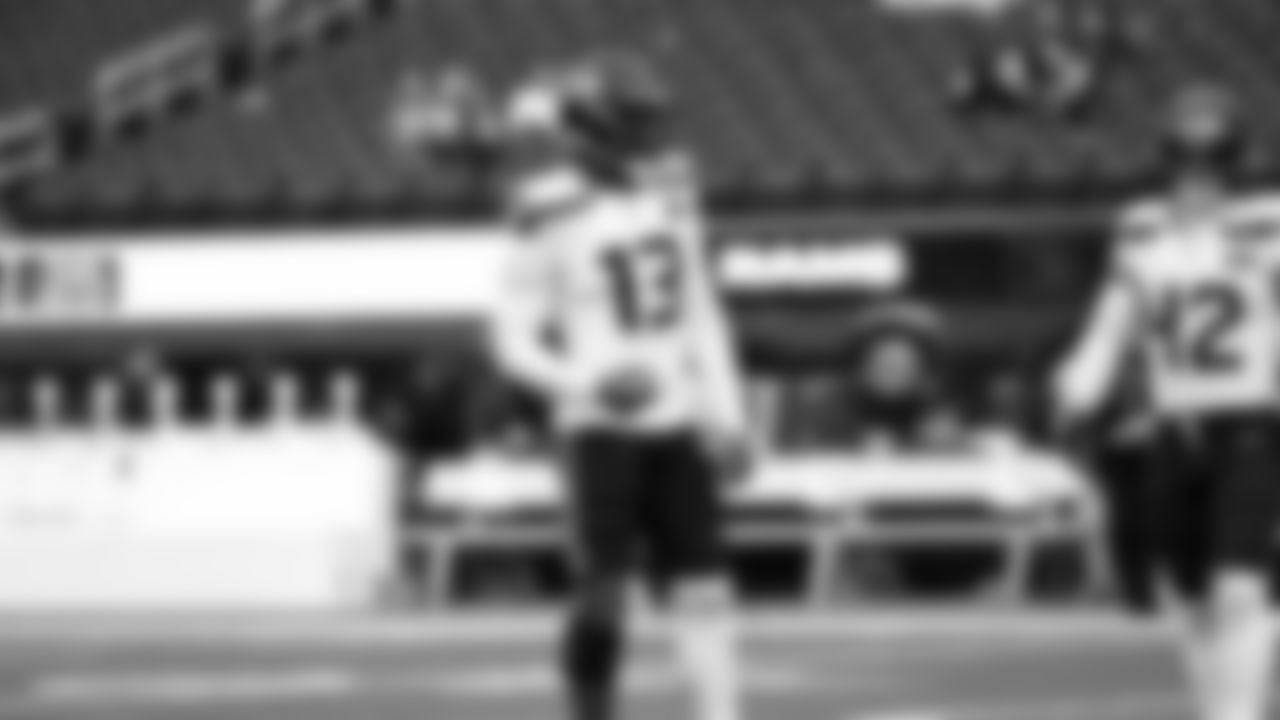 Seahawks linebacker Ernest Jones IV (13) during pregame warmups at SoFi Stadium for the Week 11 matchup at the L.A. Rams.