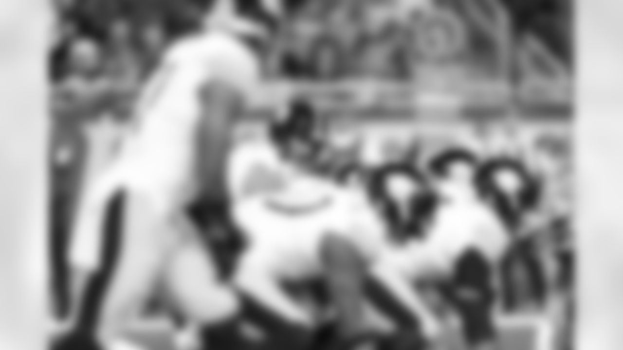 Pittsburgh Steelers quarterback Aaron Rodgers (8) during a regular season game between the Pittsburgh Steelers and the Detroit Lions, Sunday, Dec. 21, 2025 in Detroit, MI. (Karl Roser / Pittsburgh Steelers)