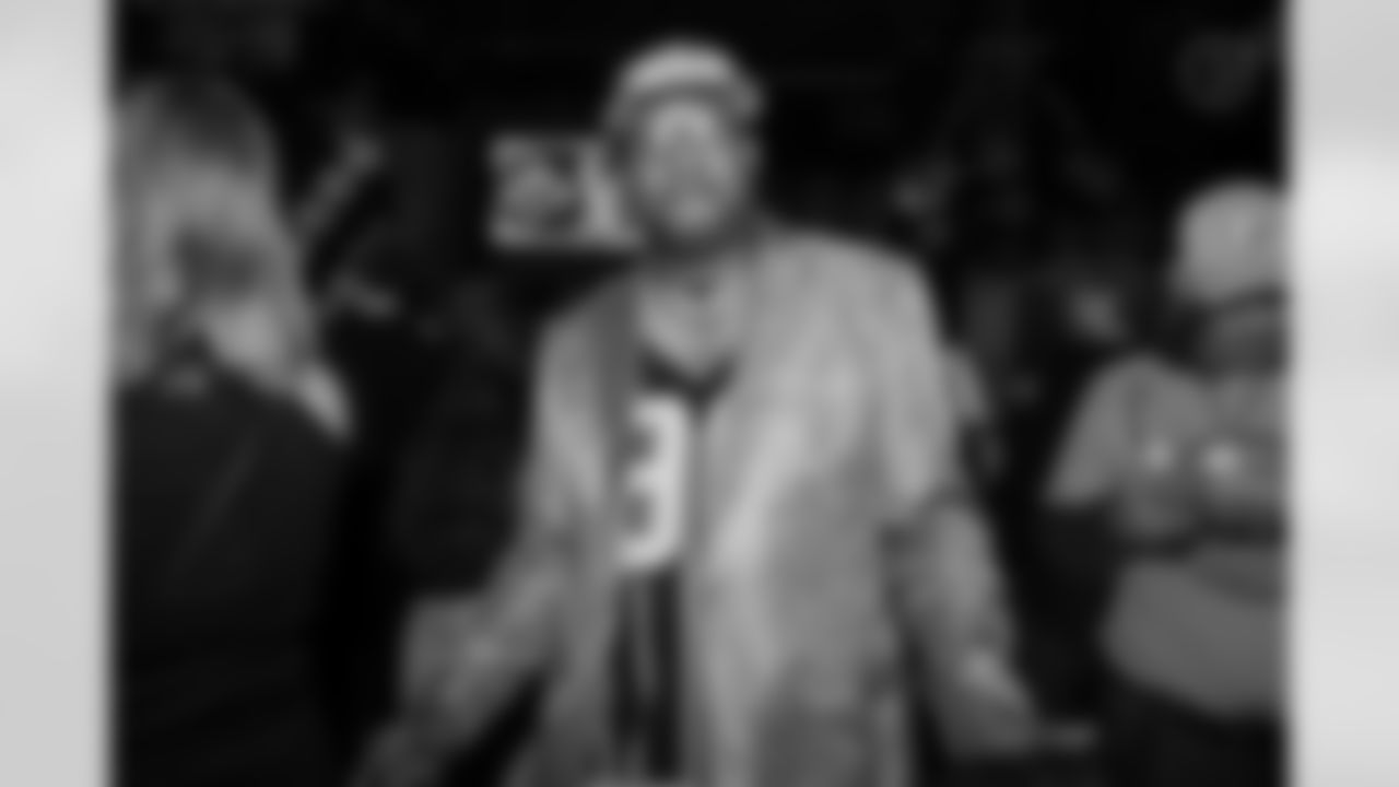 Pittsburgh Steelers fans attend the Steelers Nation Unite Playoff Party at Tequila Cowboy prior to the Wild Card game against the Houston Texans on Saturday, Jan. 10, 2026 in Pittsburgh, PA. (Arron Anastasia / Pittsburgh Steelers)