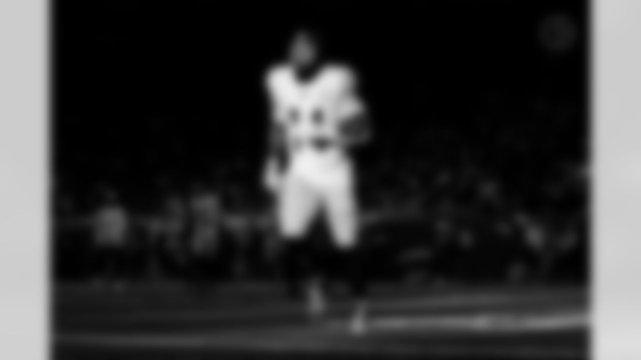 Pittsburgh Steelers running back Kenneth Gainwell (14) prior to a regular season game against the Detroit Lions, Sunday, Dec. 21, 2025 in Detroit, MI. The Steelers defeated the Lions 29-24. (Alysa Rubin / Pittsburgh Steelers)