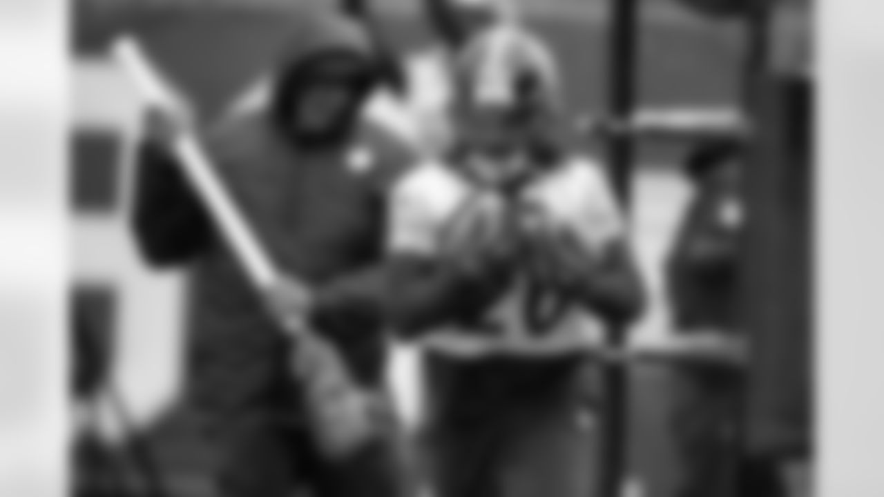 Pittsburgh Steelers running back Kaleb Johnson (20) during practice at the UPMC Rooney Sports Complex preparing for a Week 13 matchup against the Buffalo Bills, Wednesday, Nov. 26, 2025 in Pittsburgh, PA. (Karl Roser / Pittsburgh Steelers)