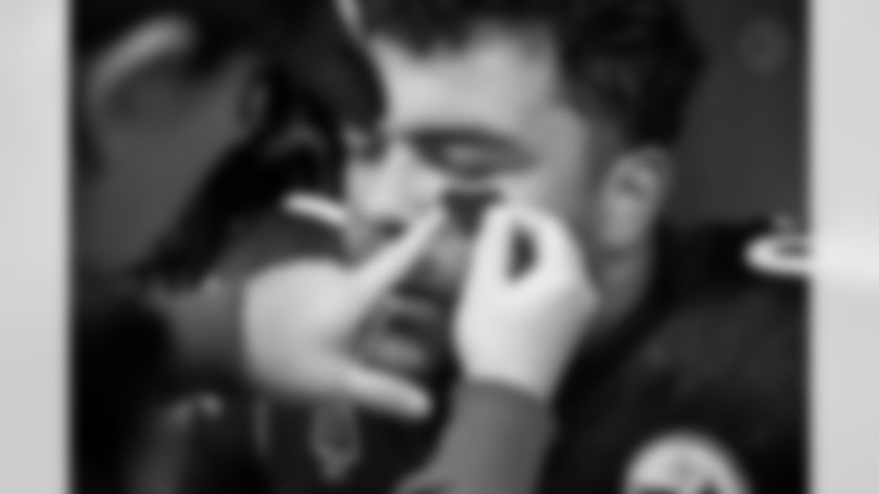 Pittsburgh Steelers defensive tackle Cameron Heyward (97) prior to a regular season game between the Pittsburgh Steelers and the Cincinnati Bengals, Sunday, Nov. 16, 2025 in Pittsburgh, PA. The Steelers defeated the Bengals 34-12. (Karl Roser / Pittsburgh Steelers)