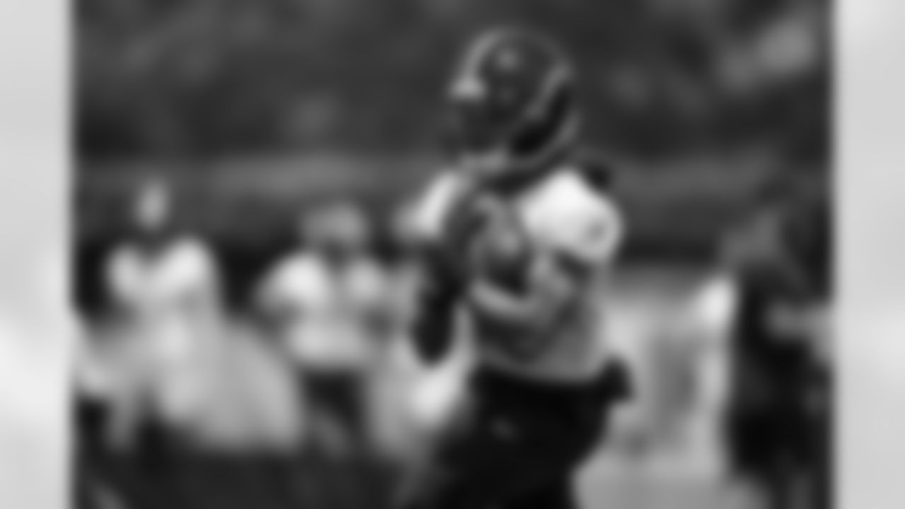 Pittsburgh Steelers wide receiver Calvin Austin III (19) practices at the UPMC Rooney Sports Complex during the 2025 minicamp, Tuesday June 10, 2025. (Karl Roser / Pittsburgh Steelers)