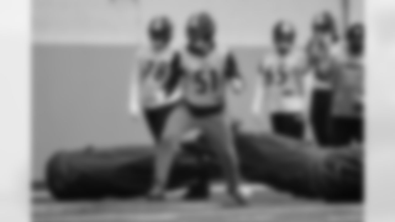 Pittsburgh Steelers linebacker Nick Herbig (51) during practice at the UPMC Rooney Sports Complex preparing for a Week 14 matchup against the Baltimore Ravens, Thursday, Dec. 4, 2025 in Pittsburgh, PA. (Alysa Rubin / Pittsburgh Steelers)