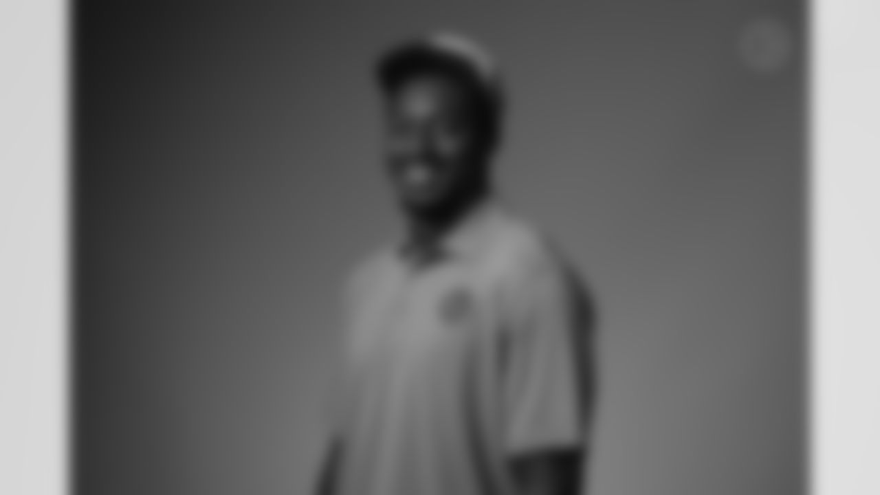 Pittsburgh Steelers safety DeShon Elliott poses for a photo Friday, March 15, 2024 in Pittsburgh, PA. (Karl Roser / Pittsburgh Steelers)