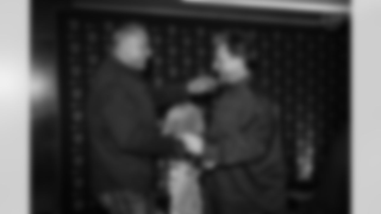 The Pittsburgh Steelers celebrated the 20th anniversary of Super Bowl XL during the Alumni Weekend Dinner at Acrisure Stadium benefitting the UPMC Sports Medicine Concussion Program, Saturday, Nov. 1, 2025 in Pittsburgh, PA. (Alysa Rubin / Pittsburgh Steelers)