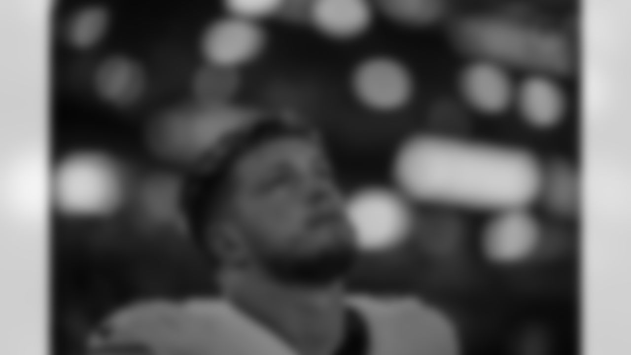 Pittsburgh Steelers linebacker Jack Sawyer (33) during a regular season game between the Pittsburgh Steelers and the Los Angeles Chargers, Sunday, Nov. 9, 2025 in Inglewood, CA. (Alysa Rubin / Pittsburgh Steelers)