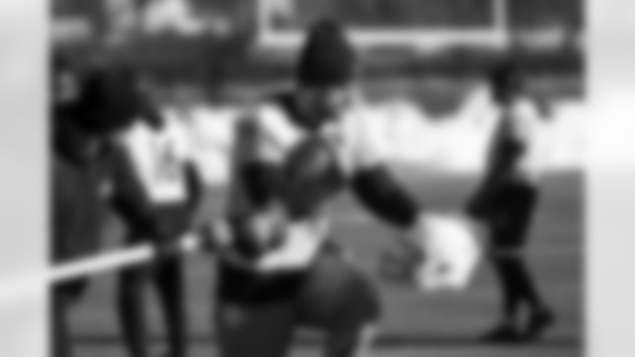 Pittsburgh Steelers tight end Pat Freiermuth (88) during practice at the UPMC Rooney Sports Complex preparing for a Week 16 matchup against the Detroit Lions, Wednesday, Dec. 17, 2025 in Pittsburgh, PA. (Karl Roser / Pittsburgh Steelers)