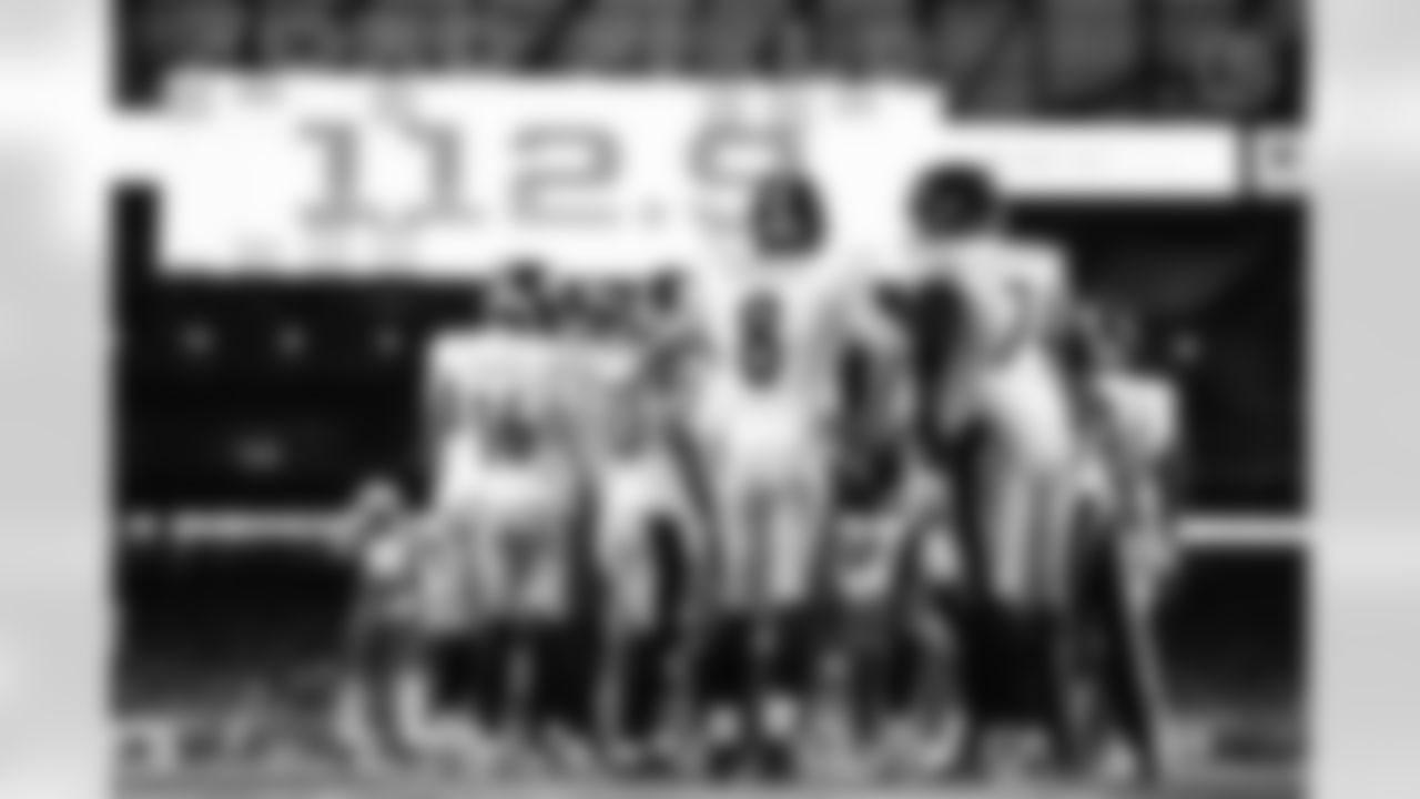 The offense during a regular season game between the Pittsburgh Steelers and the Detroit Lions, Sunday, Dec. 21, 2025 in Detroit, MI. (Jared Wickerham / Pittsburgh Steelers)