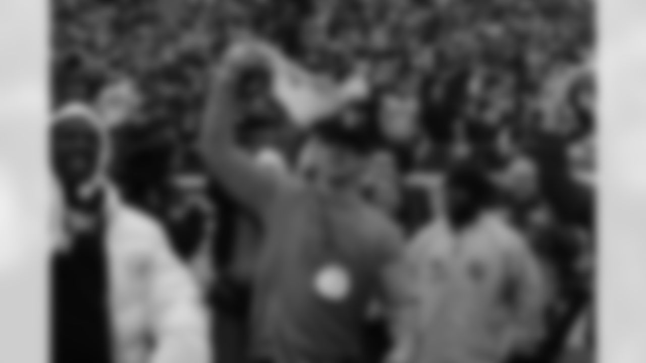 Channing Tatum led the Terrible Towel Twirl for the Steelrs game against the San Diego Chargers in 2012