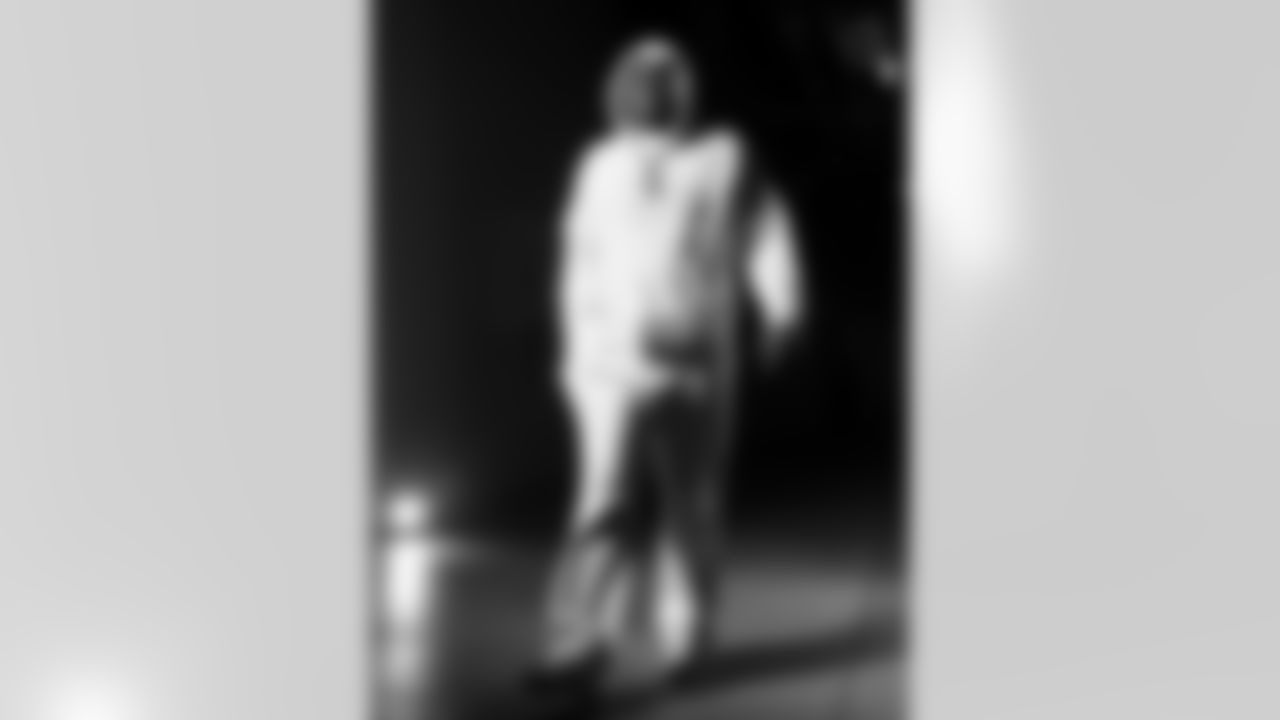 Pittsburgh Steelers offensive tackle Broderick Jones (77) during a regular season game between the Pittsburgh Steelers and the Cincinnati Bengals, Sunday, Nov. 16, 2025 in Pittsburgh, PA. (Karl Roser / Pittsburgh Steelers)