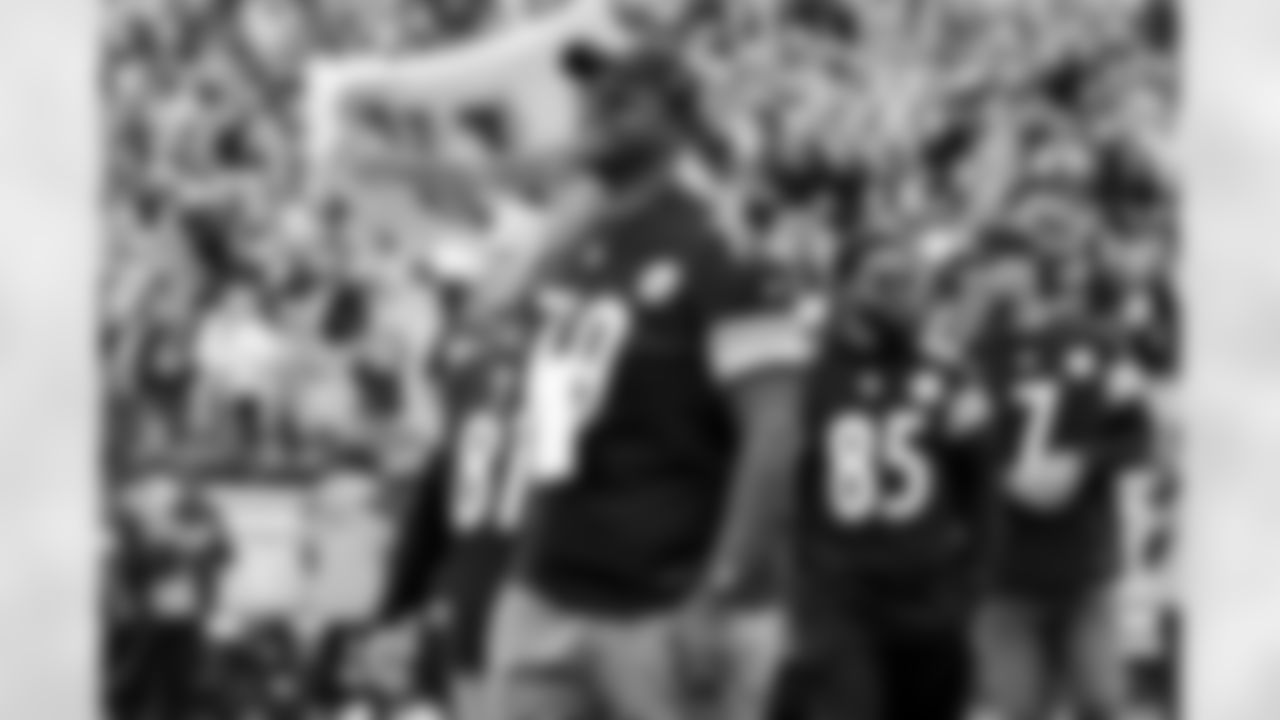 The Pittsburgh Steelers celebrated the 20th anniversary of Super Bowl XL during halftime of a regular season game between the Pittsburgh Steelers and the Indianapolis Colts, Sunday, Nov. 2, 2025 in Pittsburgh, PA. (Karl Roser / Pittsburgh Steelers)