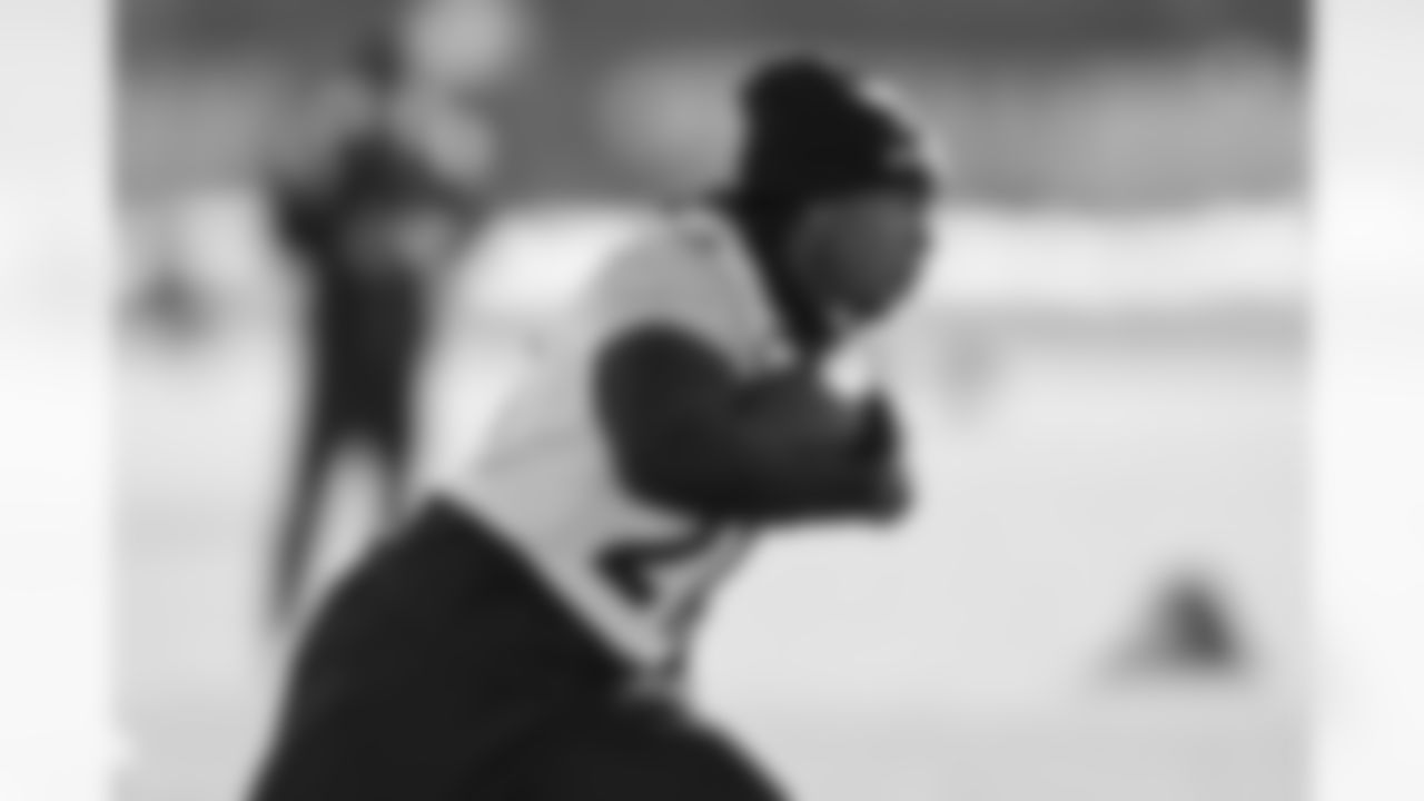 Pittsburgh Steelers running back Kaleb Johnson (20) during practice at the UPMC Rooney Sports Complex preparing for a Week 16 matchup against the Detroit Lions, Wednesday, Dec. 17, 2025 in Pittsburgh, PA. (Karl Roser / Pittsburgh Steelers)