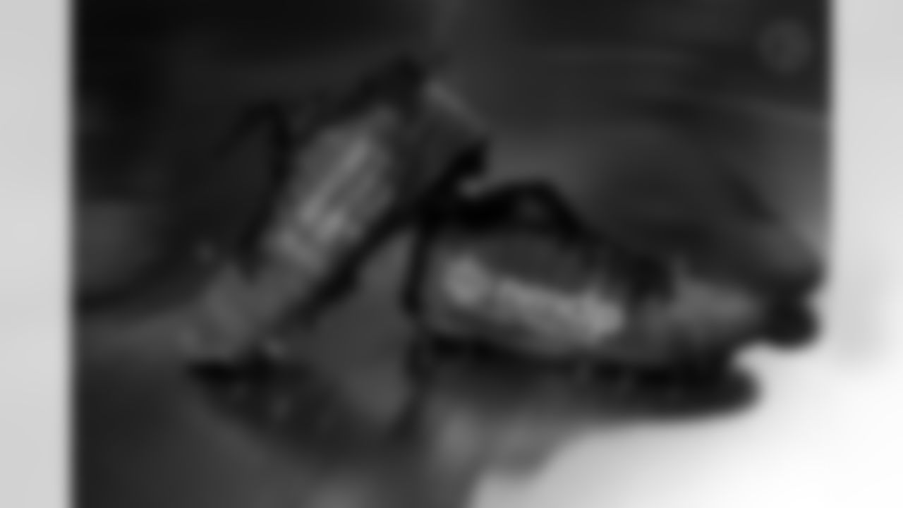 Pittsburgh Steelers quarterback Will Howard (18) will showcase his custom cleats supporting the National Marrow Donor Program (NMDP) during Week 13. (Alysa Rubin / Pittsburgh Steelers)