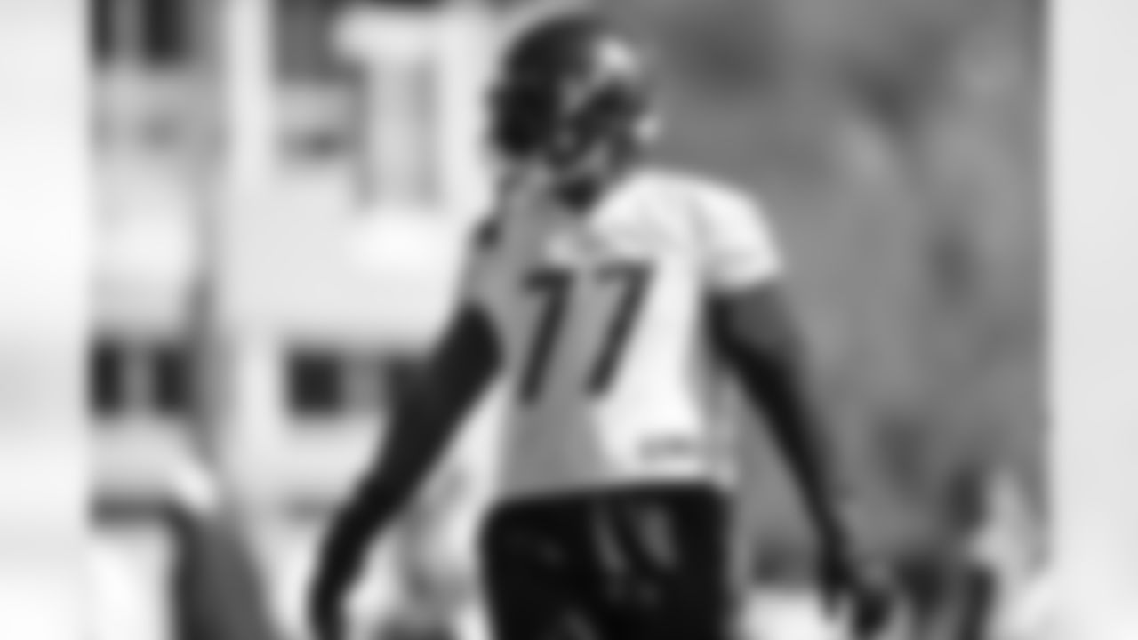 Pittsburgh Steelers offensive tackle Broderick Jones (77) during practice at the UPMC Rooney Sports Complex preparing for a Week 6 matchup against the Las Vegas Raiders, Friday, Oct. 11, 2024 in Pittsburgh, PA. (Alysa Rubin / Pittsburgh Steelers)