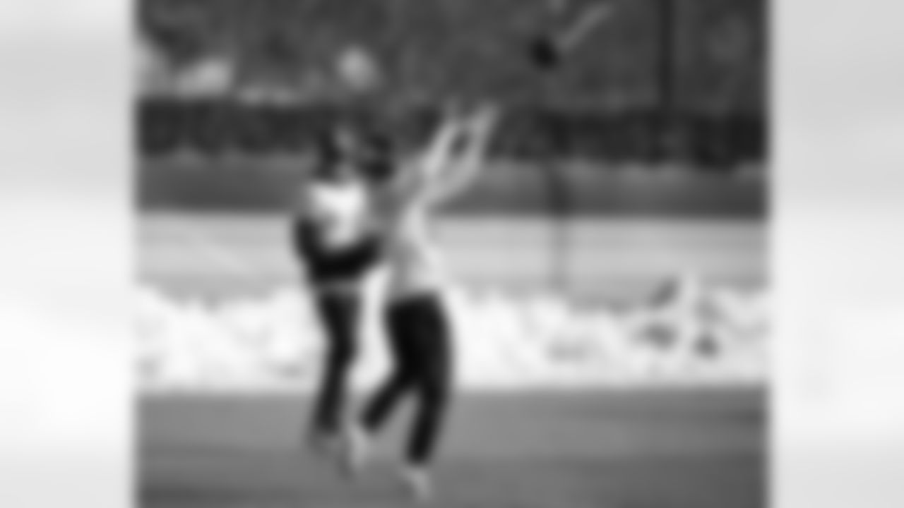 Pittsburgh Steelers wide receiver Roman Wilson (10) during practice at the UPMC Rooney Sports Complex preparing for a Week 16 matchup against the Detroit Lions, Thursday, Dec. 18, 2025 in Pittsburgh, PA. (Karl Roser / Pittsburgh Steelers)