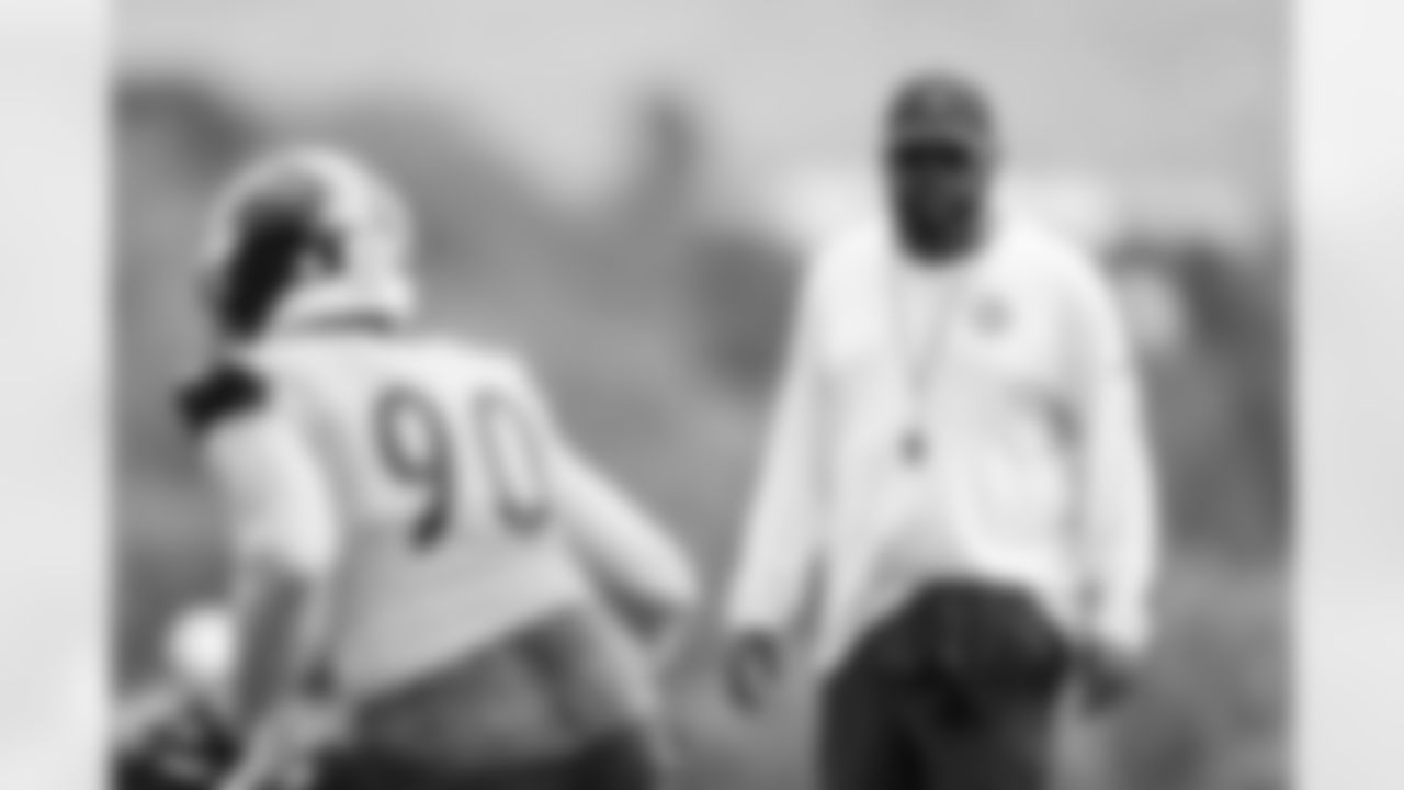 Pittsburgh Steelers head coach Mike Tomlin and linebacker T.J. Watt (90) train at Saint Vincent College during the 2025 Steelers Training Camp on Sunday July 27, 2025 in Latrobe, PA. (Karl Roser / Pittsburgh Steelers)