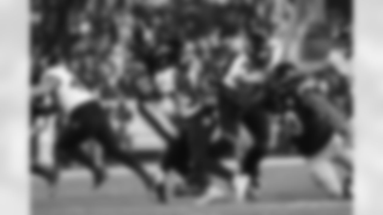 Pittsburgh Steelers linebacker Alex Highsmith (56), Pittsburgh Steelers defensive tackle Cameron Heyward (97) and Pittsburgh Steelers linebacker Malik Harrison (50) during a regular season game between the Pittsburgh Steelers and the Baltimore Ravens, Sunday, Jan. 4, 2026 in Pittsburgh, PA.  (Jared Wickerham / Pittsburgh Steelers)