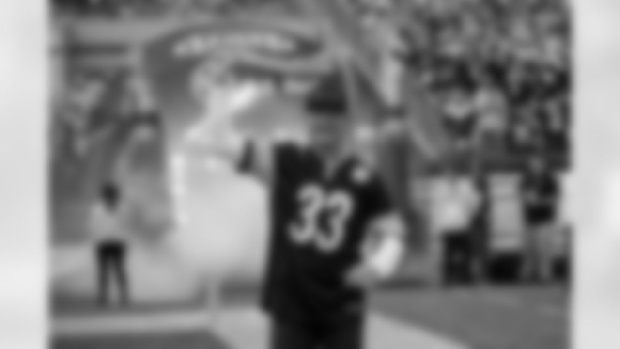 Merril Hoge led the Terrible Towel Twirl for the Steelers game against the Cleveland Browns in 2025