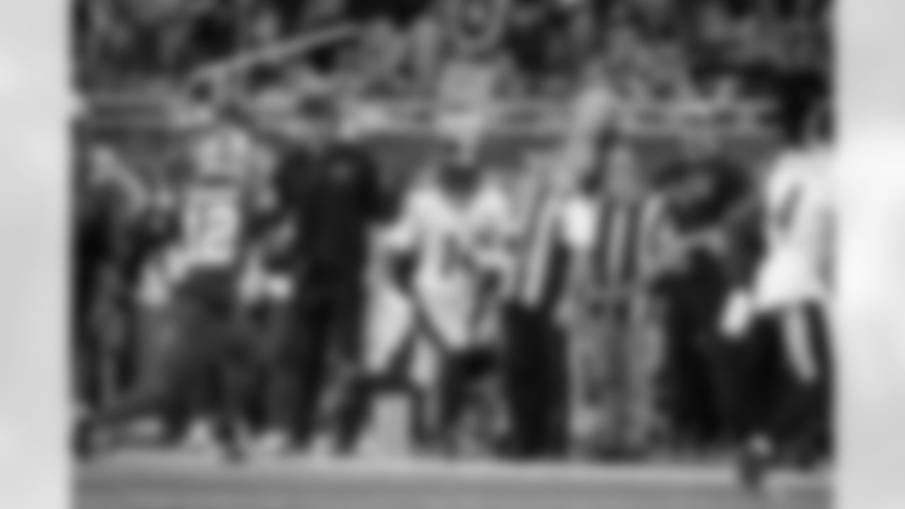 Pittsburgh Steelers running back Kenneth Gainwell (14) during a regular season game between the Pittsburgh Steelers and the Detroit Lions, Sunday, Dec. 21, 2025 in Detroit, MI. The Steelers defeated the Lions 29-24. (Karl Roser / Pittsburgh Steelers)