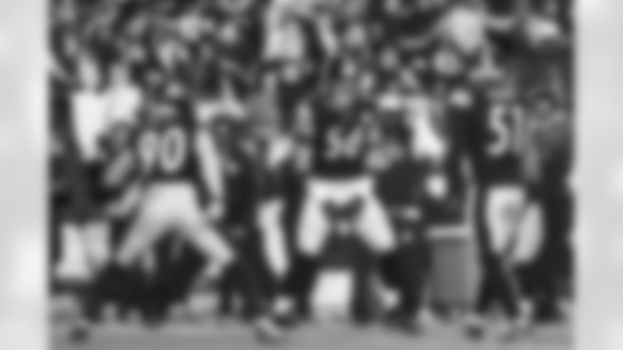 Pittsburgh Steelers linebacker T.J. Watt (90), Pittsburgh Steelers linebacker Alex Highsmith (56) and Pittsburgh Steelers linebacker Nick Herbig (51) during a regular season game between the Pittsburgh Steelers and the Baltimore Ravens, Sunday, Jan. 4, 2026 in Pittsburgh, PA.  (Jared Wickerham / Pittsburgh Steelers)